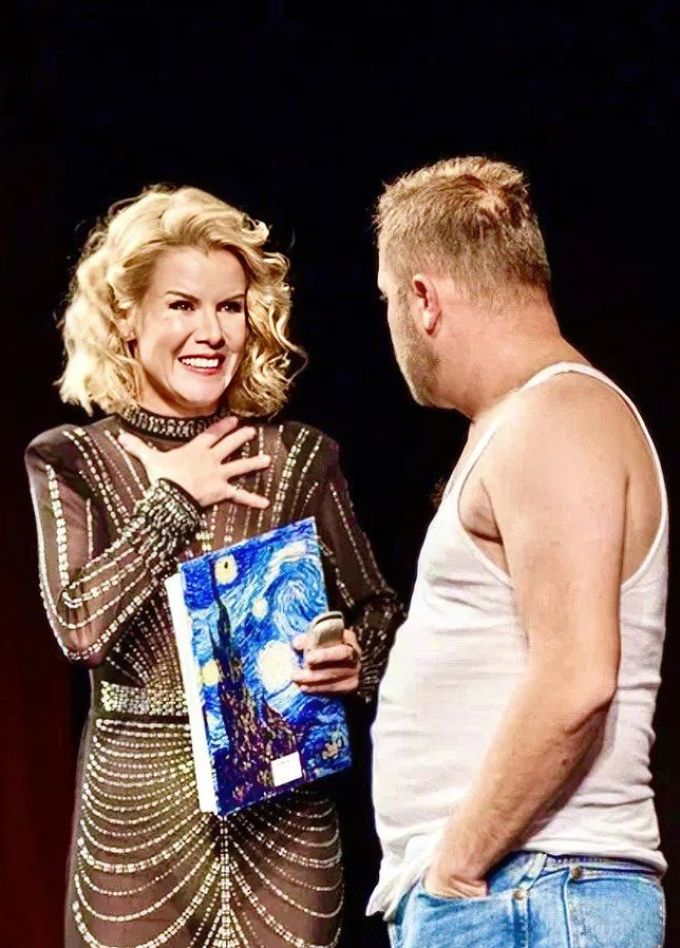 Спектакль «Женское счастье, или В шоу только мужчины»