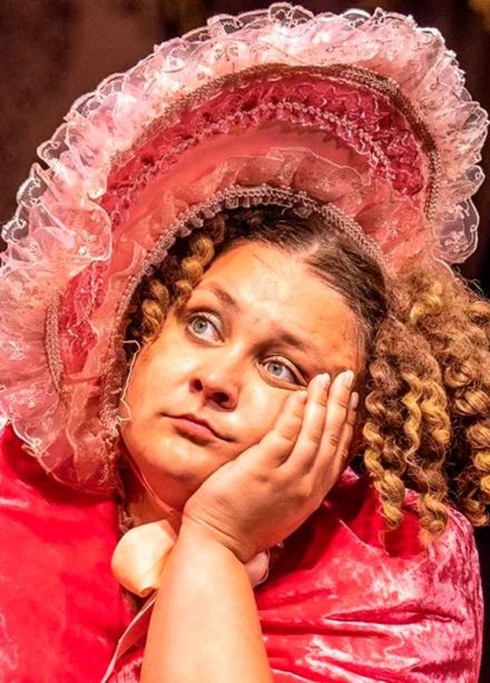 Спектакль «Счастье у каждого своё»