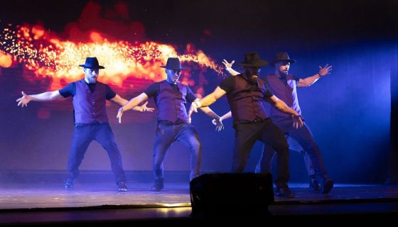 Шоу «Повелители дождя»