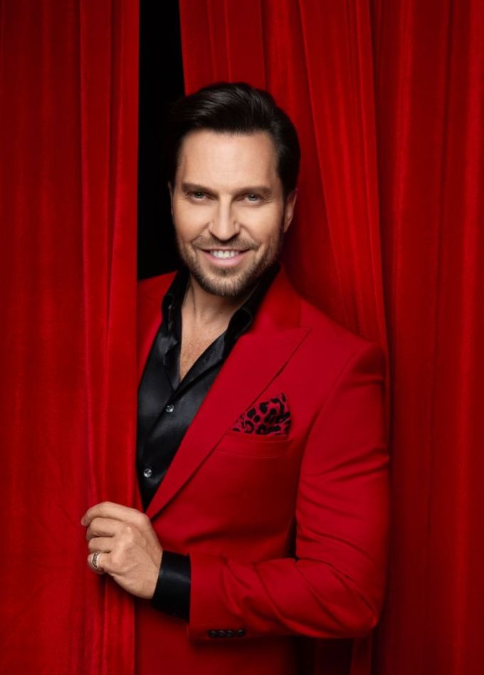 Артур Пирожков