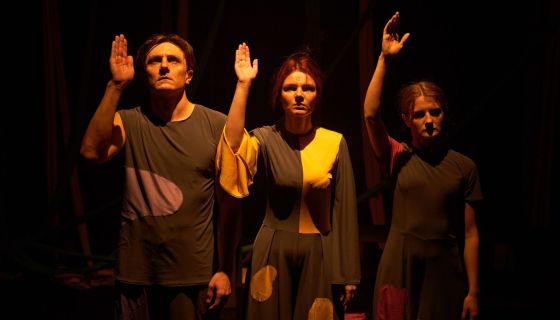 Спектакль «Пока мы здесь»