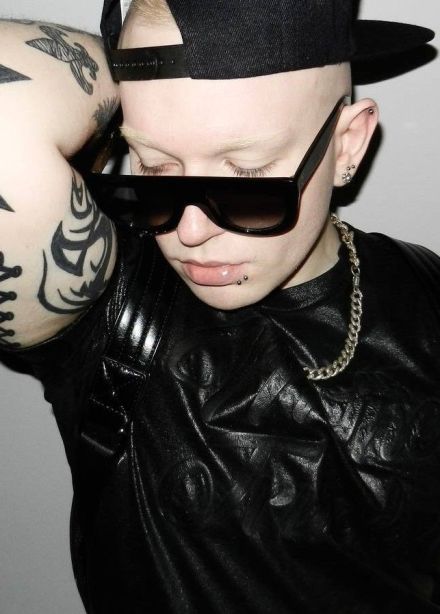 Huzzy B